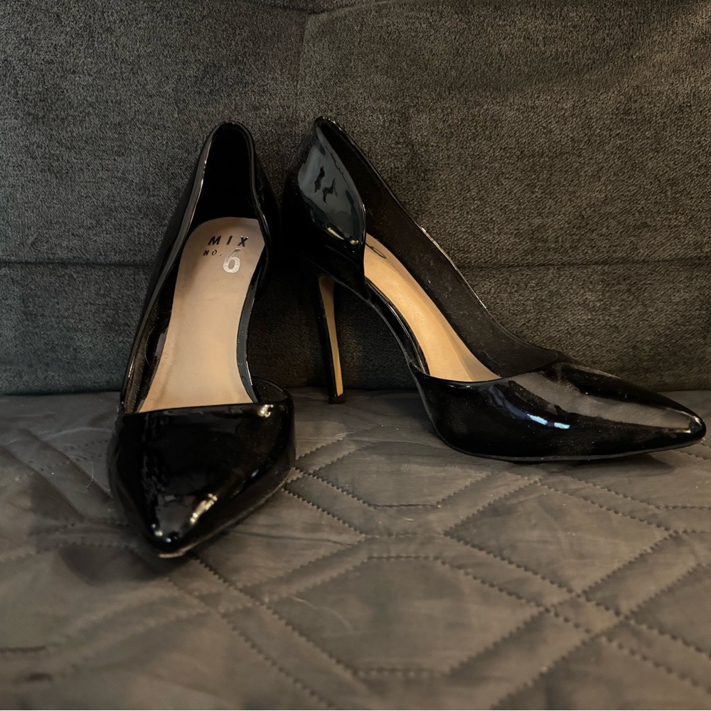 Mix No. 6 Black Stiletto Heels with Glossy Finish